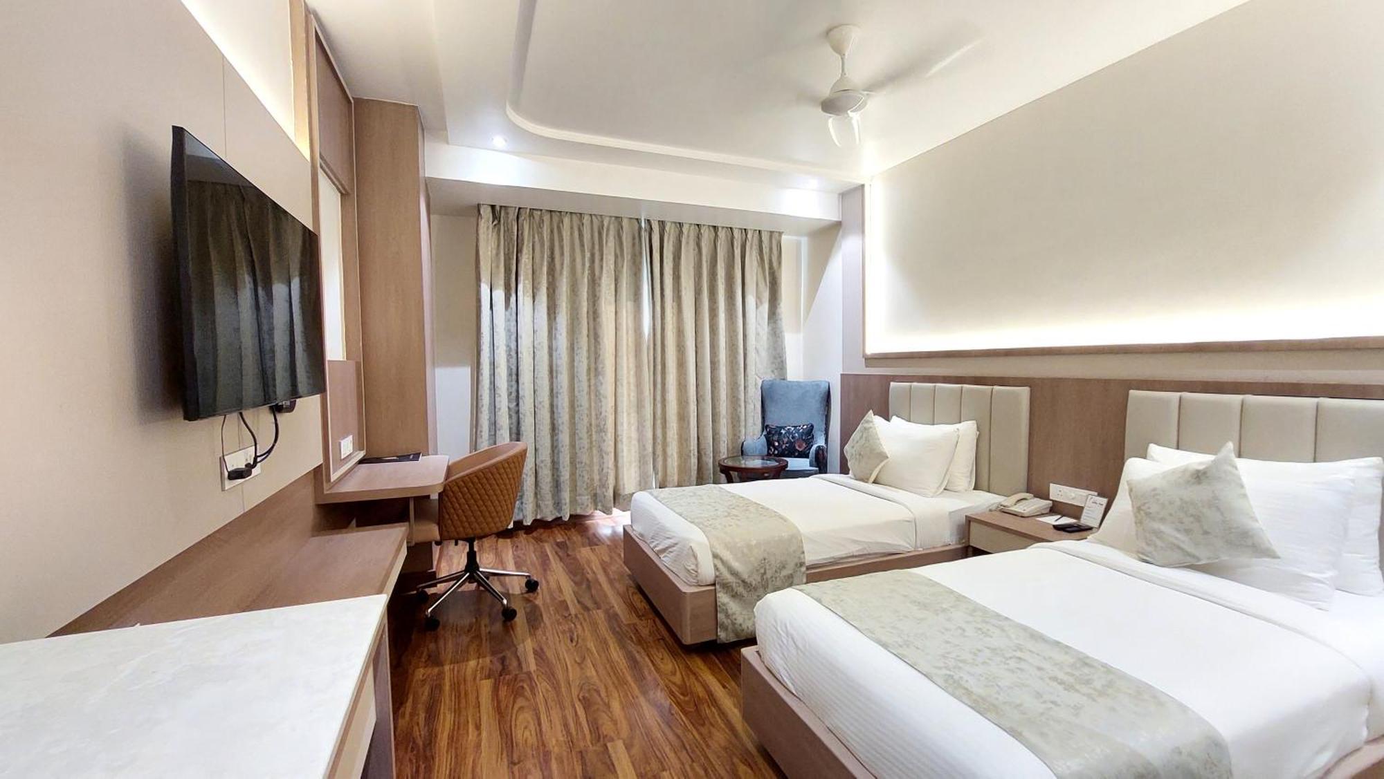 Hotel City Inn Hotel 3*